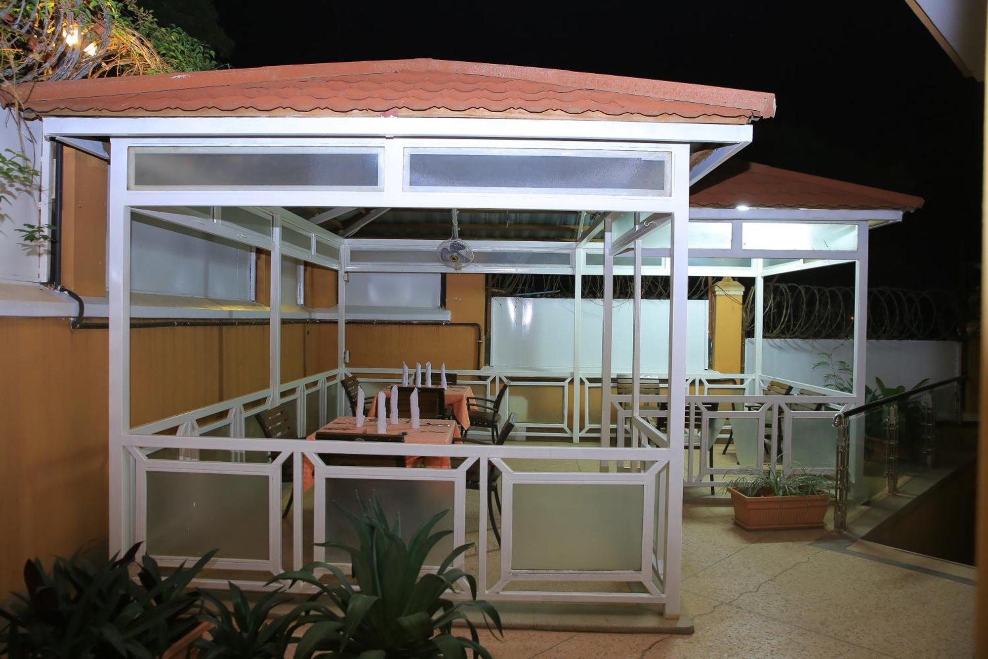 Panorama Portico Hotel Giuba Esterno foto